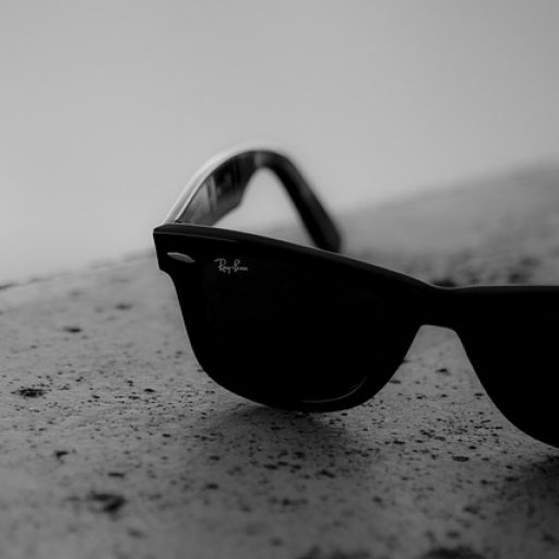 cropped-01-about-sunglasses.jpg